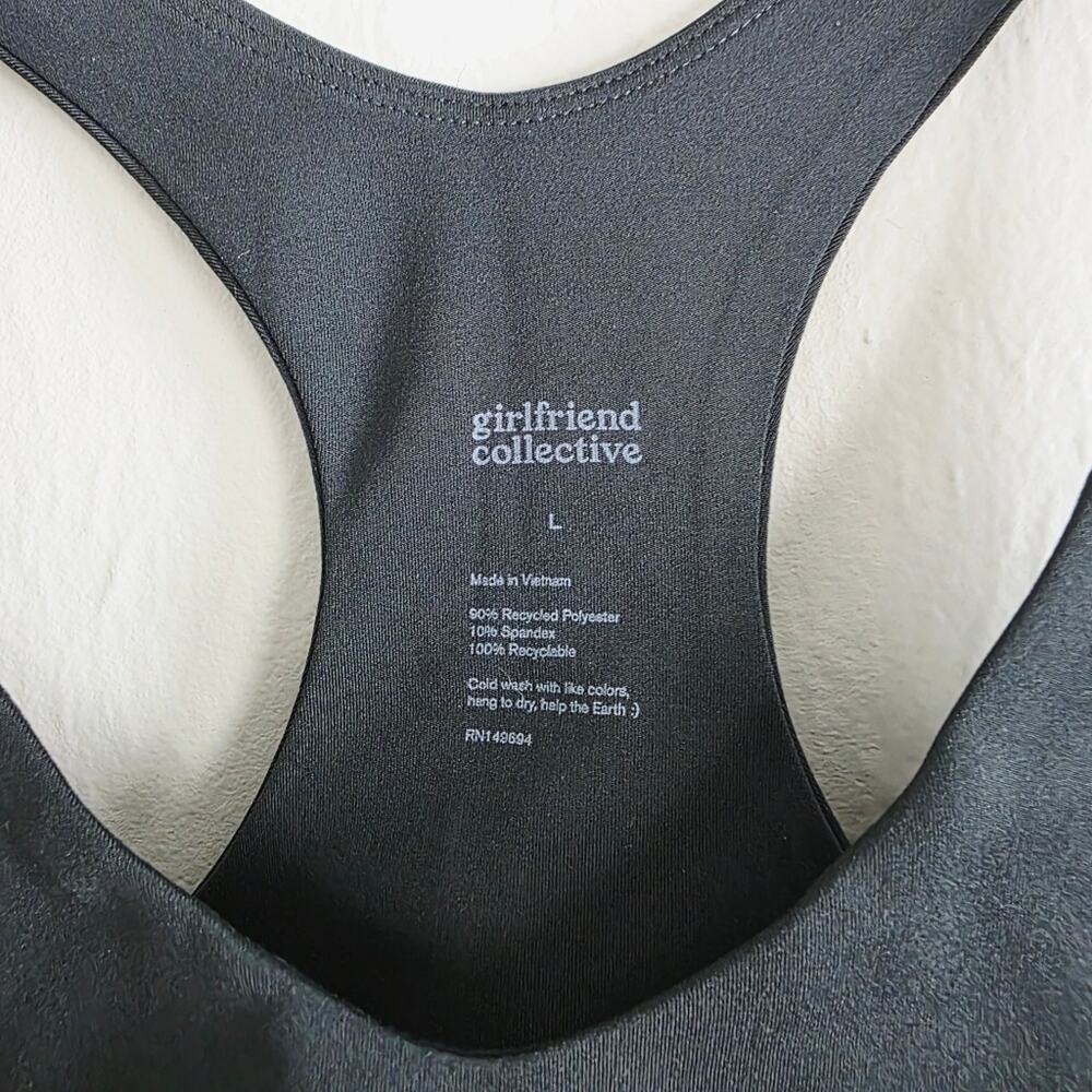 Girlfriend Collective FLOAT V-Neck Racerback Sports Bra Midnight Black Large NWT - Picture 8 of 12